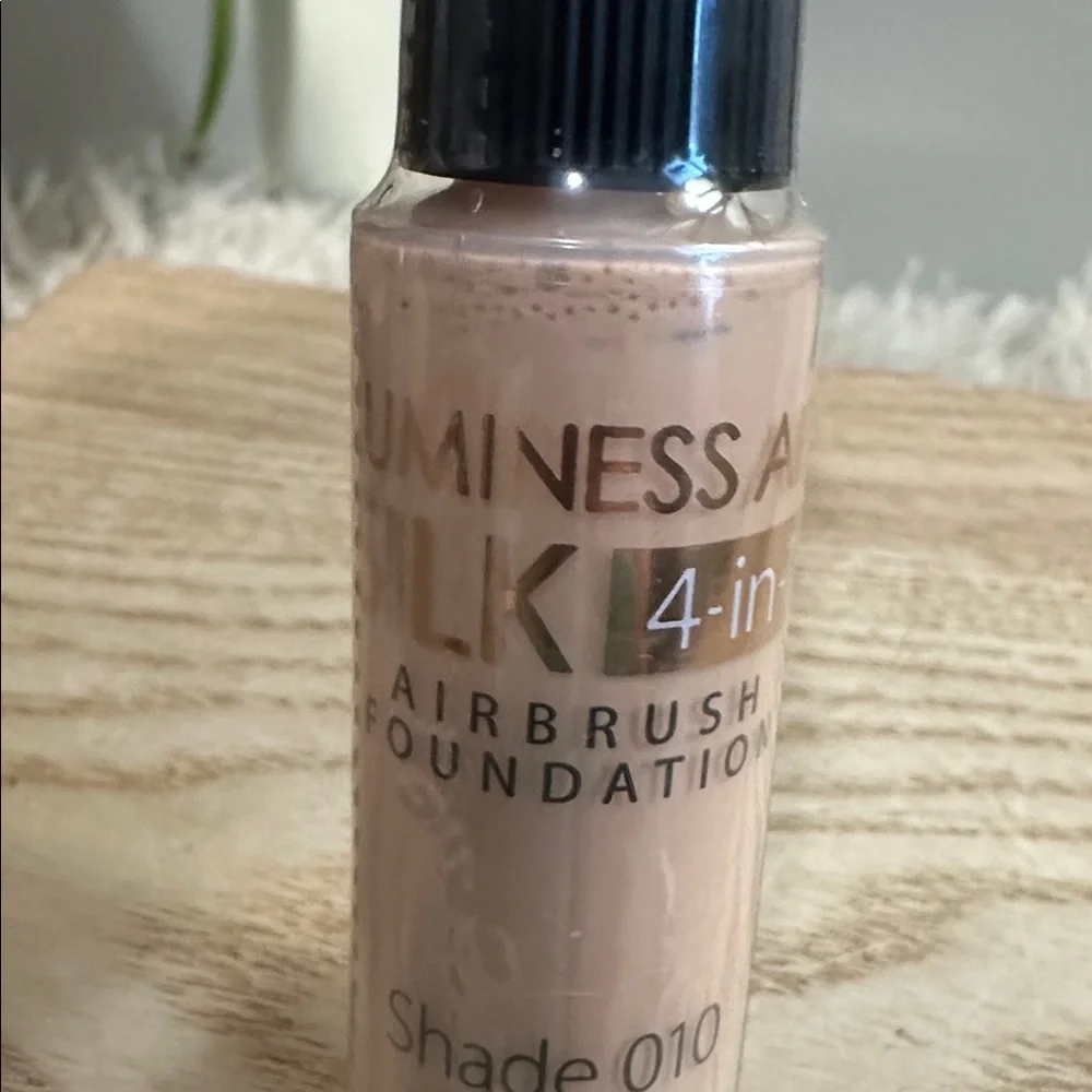 Luminess Air Silk 4-in-1 Shade 010 Airbrush Foundation .5 fl oz New Sealed